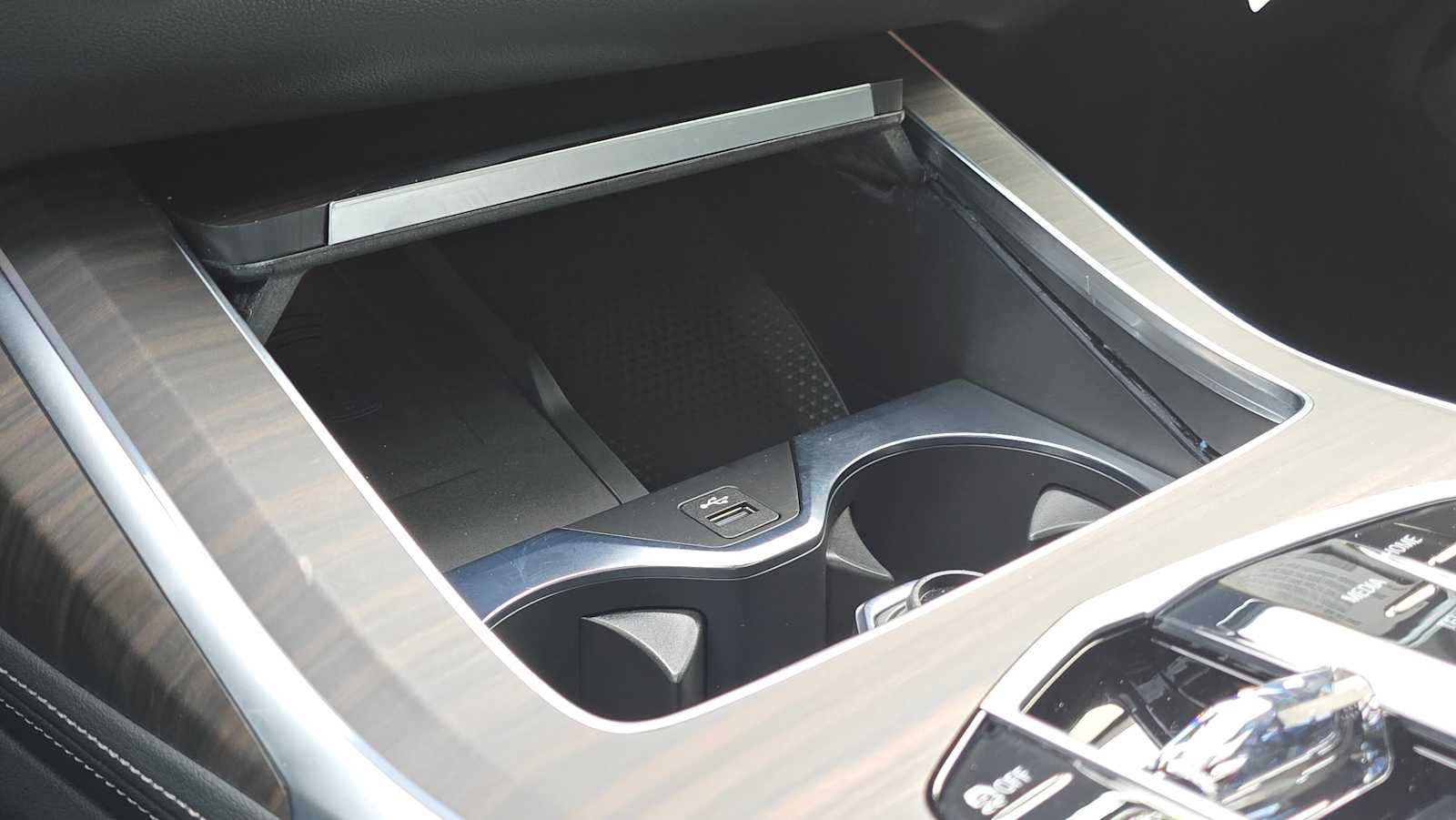 2025 BMW X7 xDrive40i xDrive40i