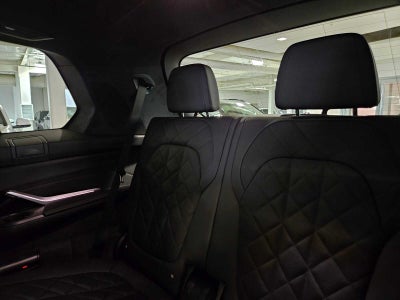 2027 BMW X7 xDrive40i xDrive40i