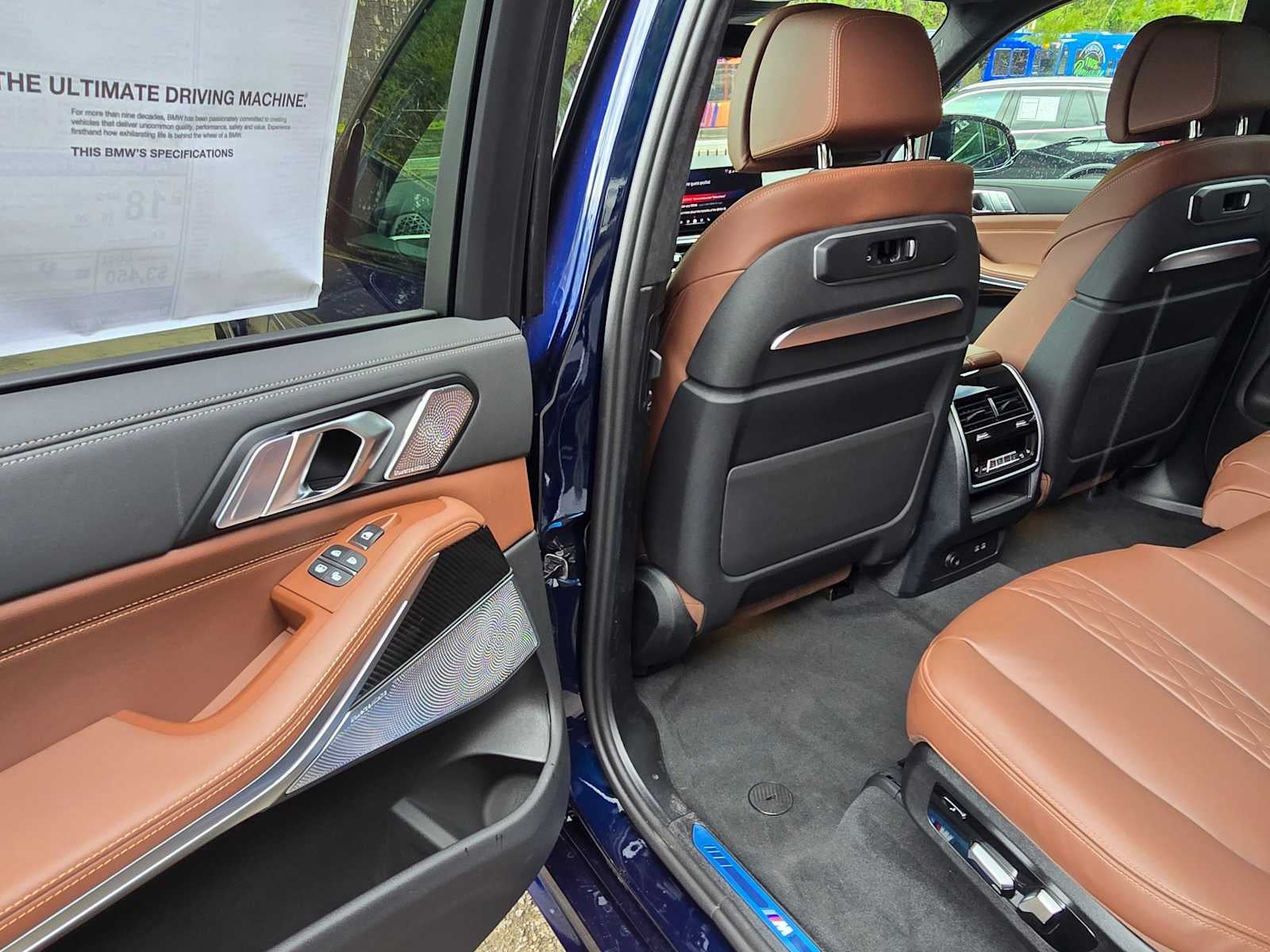 2026 BMW X7 M60i M60i