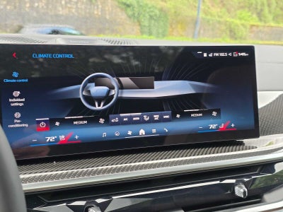 2026 BMW X7 M60i M60i