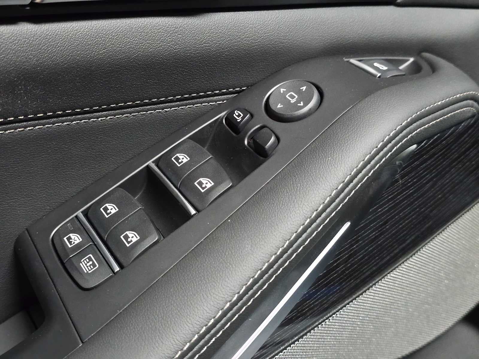 2027 BMW X7 M60i