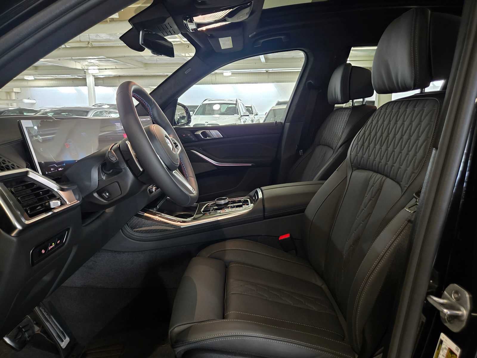 2027 BMW X7 M60i M60i