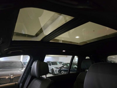 2026 BMW X7 M60i M60i