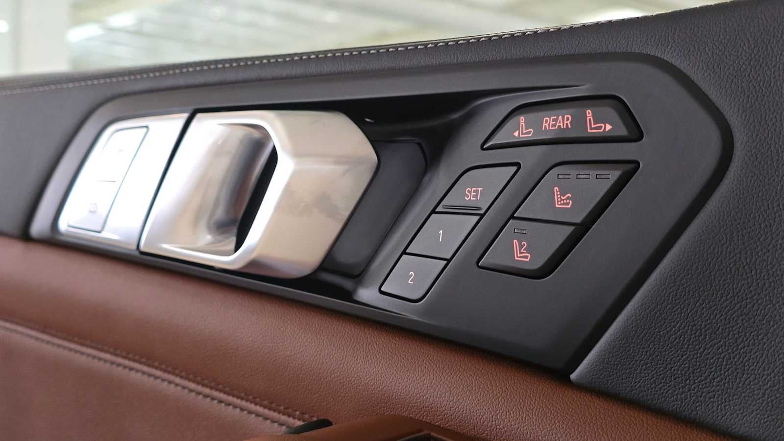 2027 BMW X7 M60i