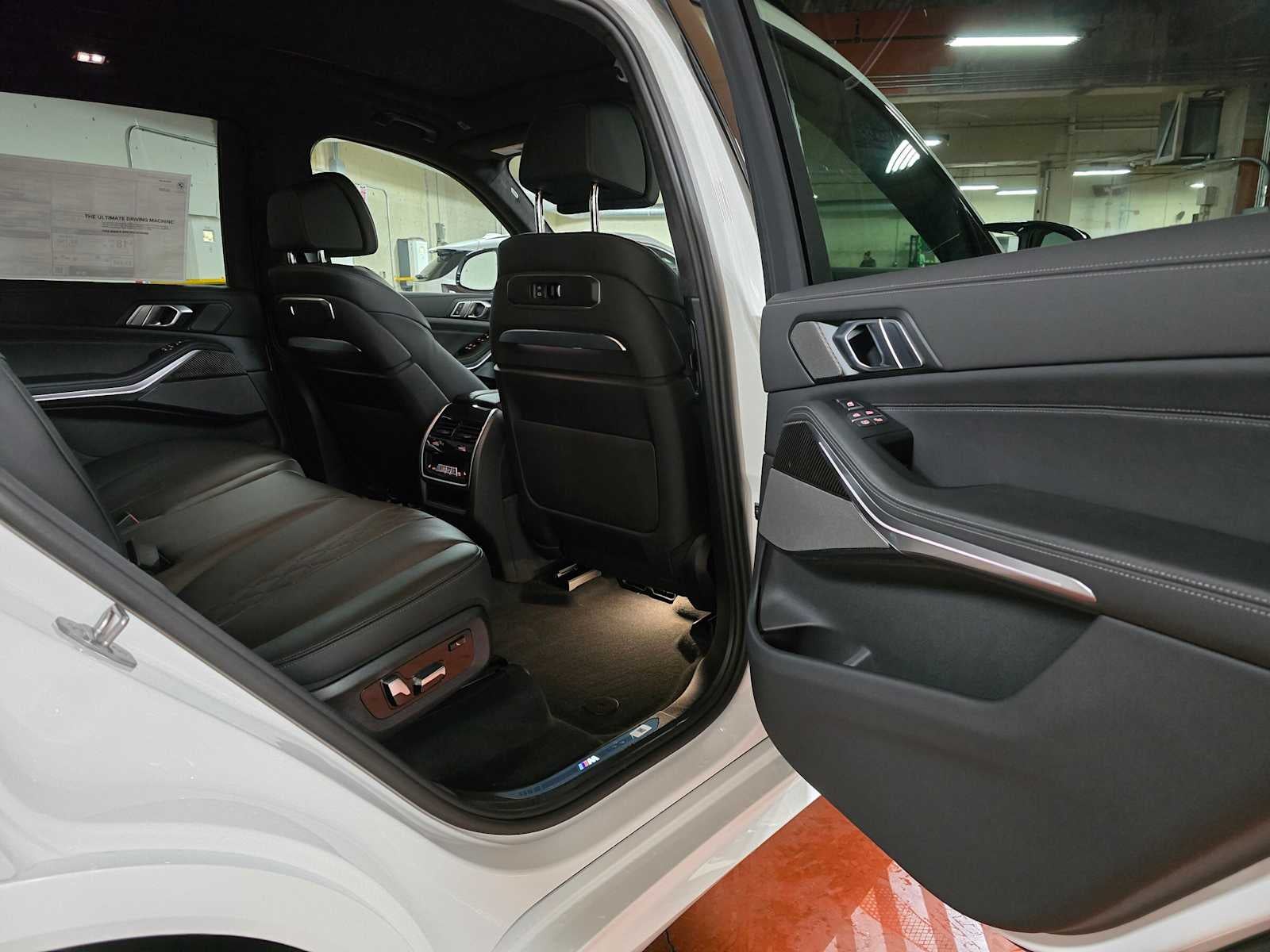 2026 BMW X7 M60i