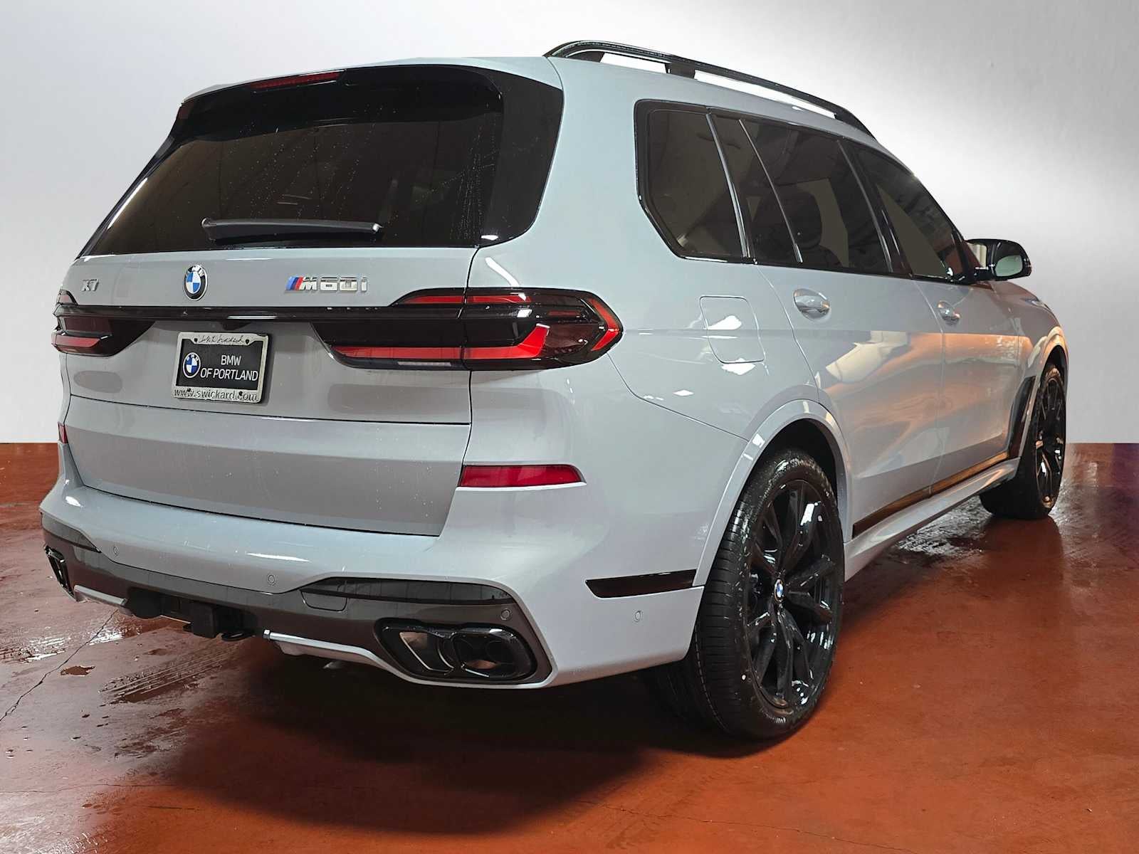 2026 BMW X7 M60i