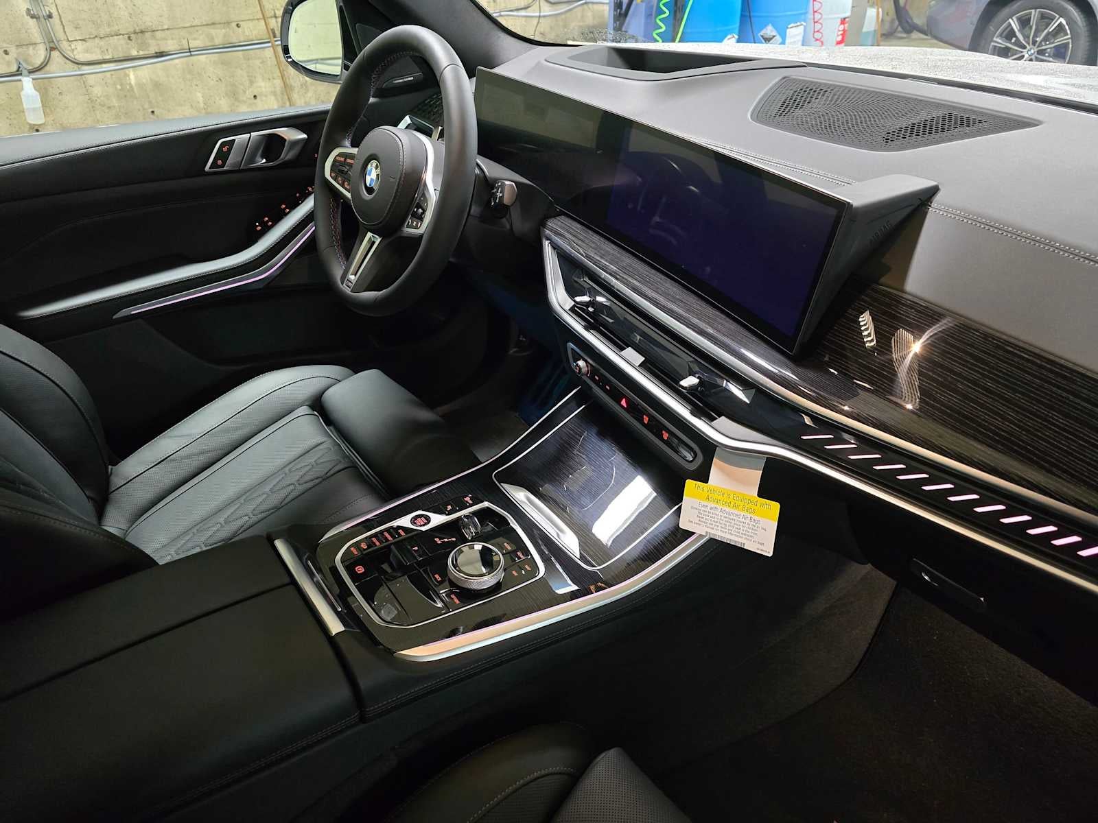 2026 BMW X5 M60i M60i