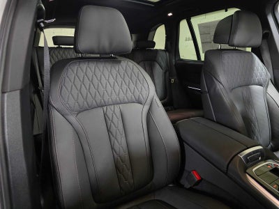 2026 BMW X5 M60i M60i