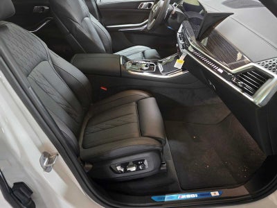 2026 BMW X5 M60i M60i