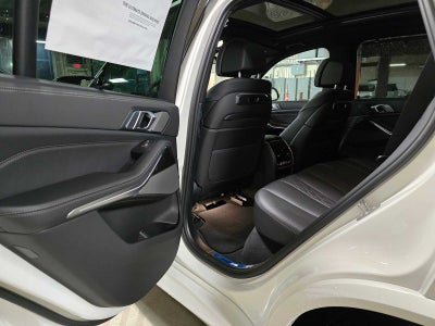 2026 BMW X5 M60i M60i