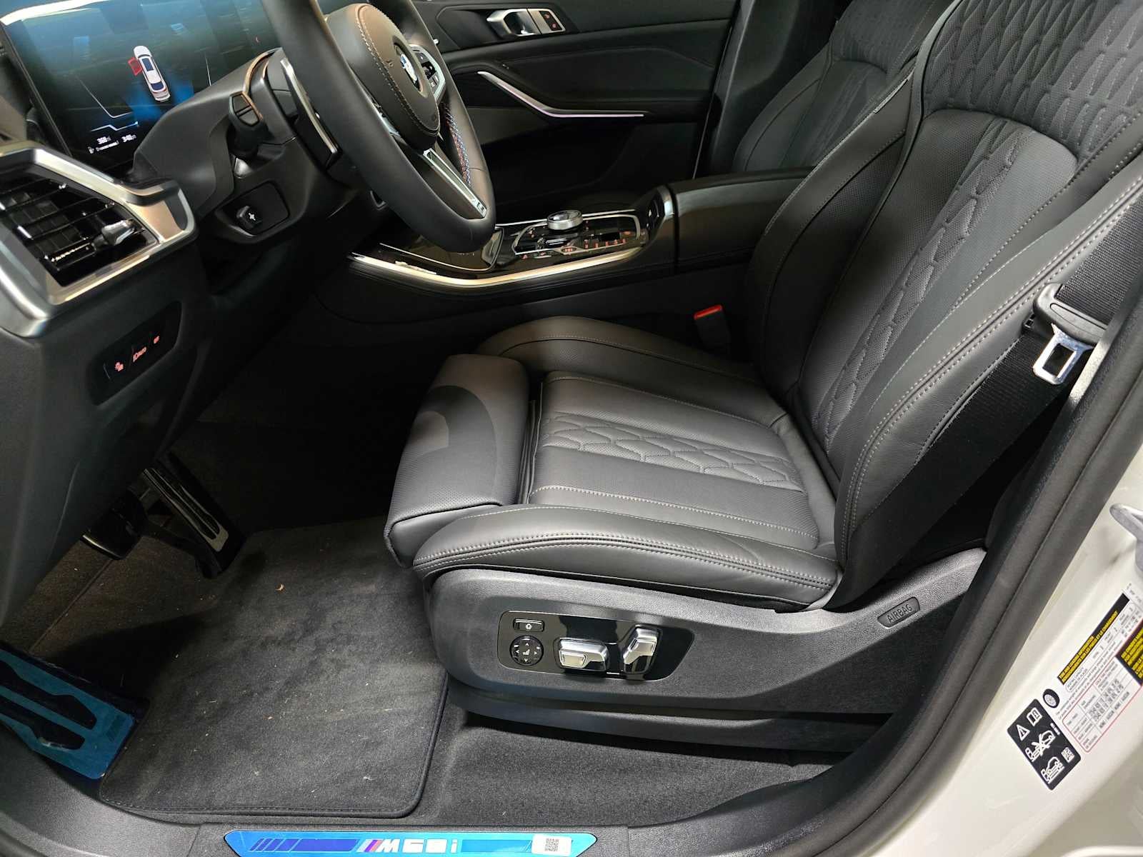 2026 BMW X5 M60i M60i