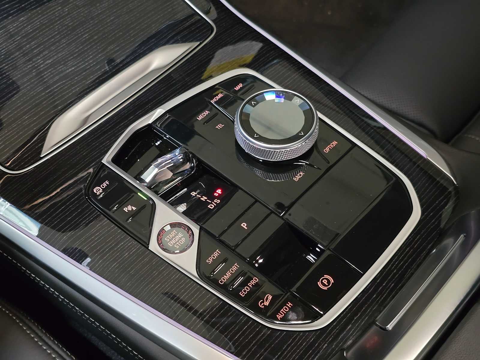 2026 BMW X5 M60i M60i