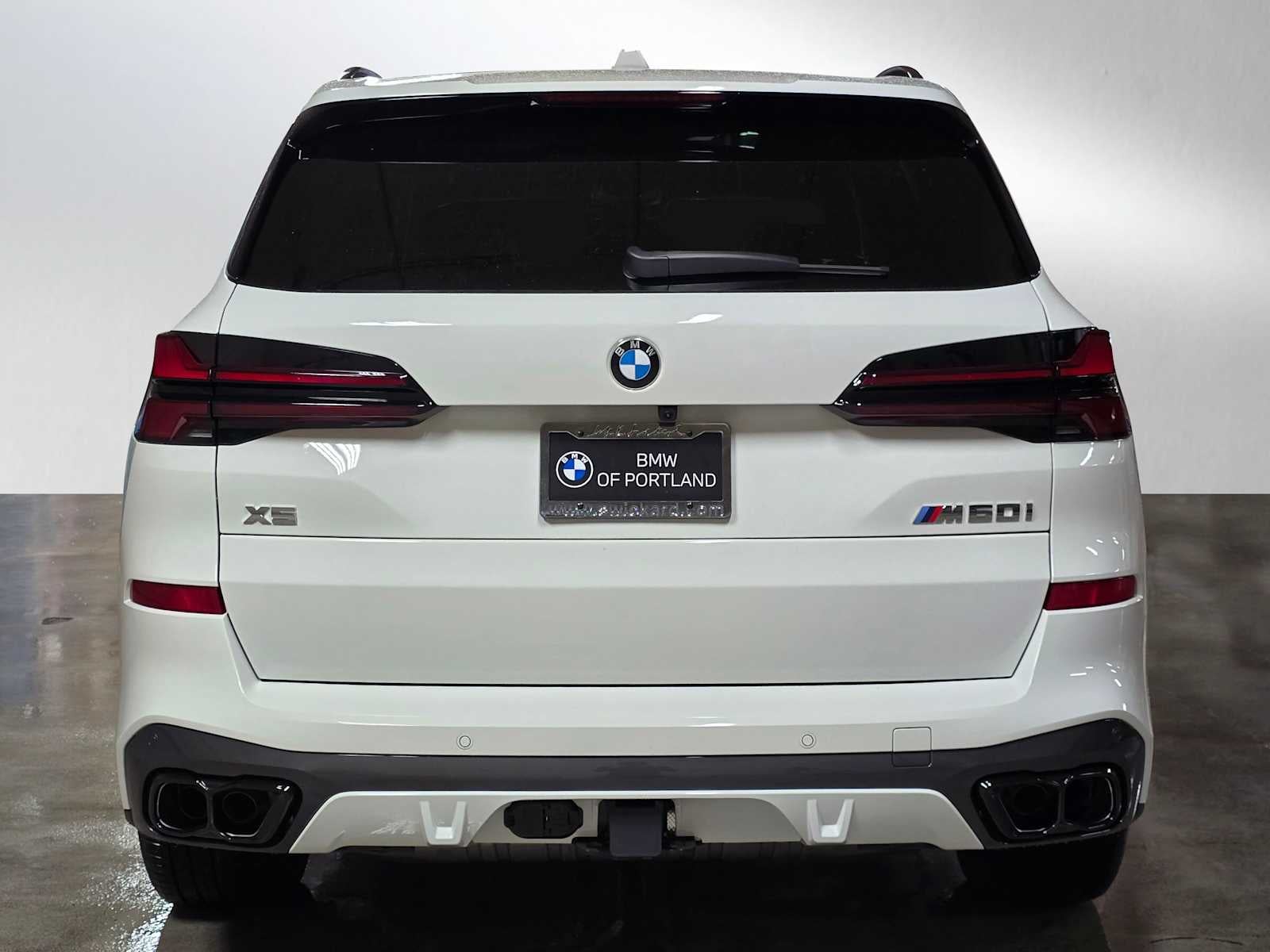 2026 BMW X5 M60i M60i