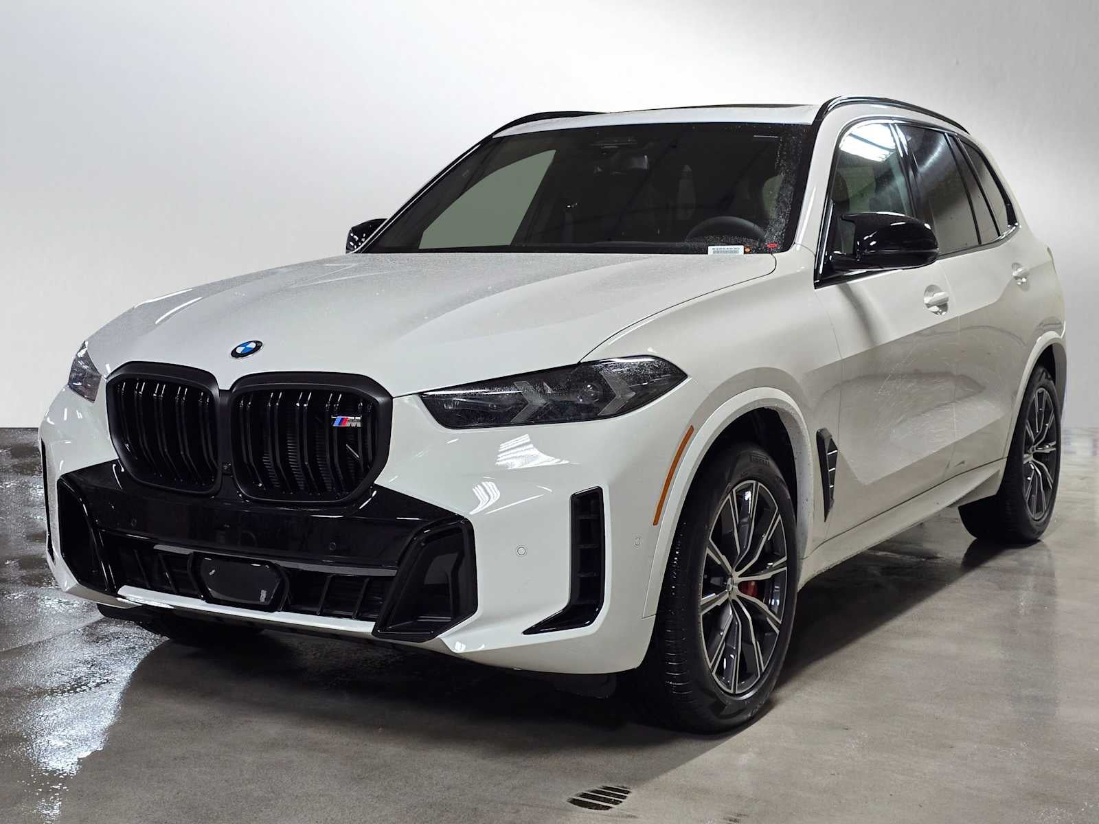 2026 BMW X5 M60i M60i