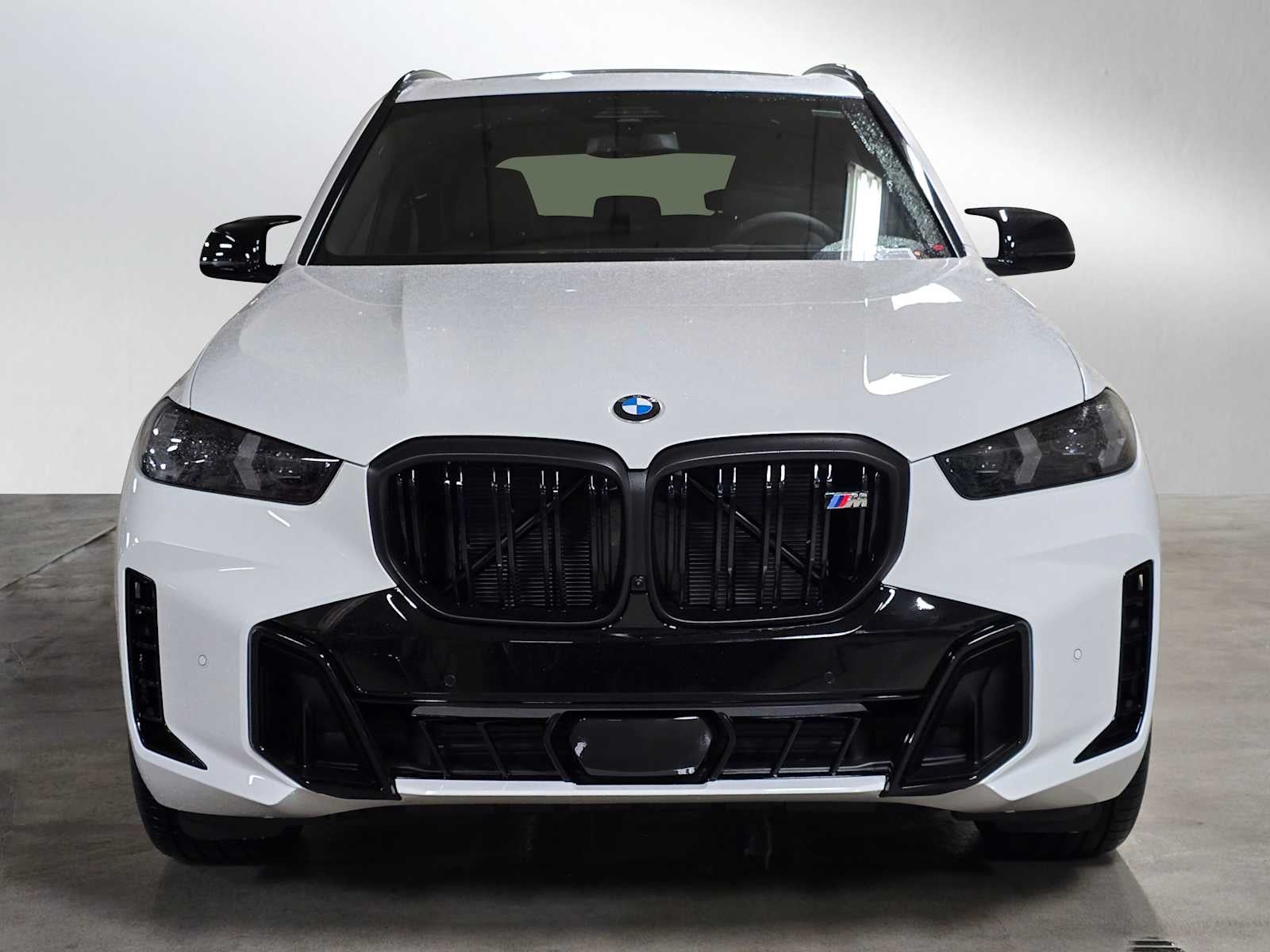 2026 BMW X5 M60i M60i