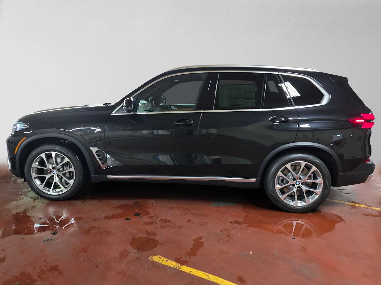 2026 BMW X5 xDrive50e xDrive50e