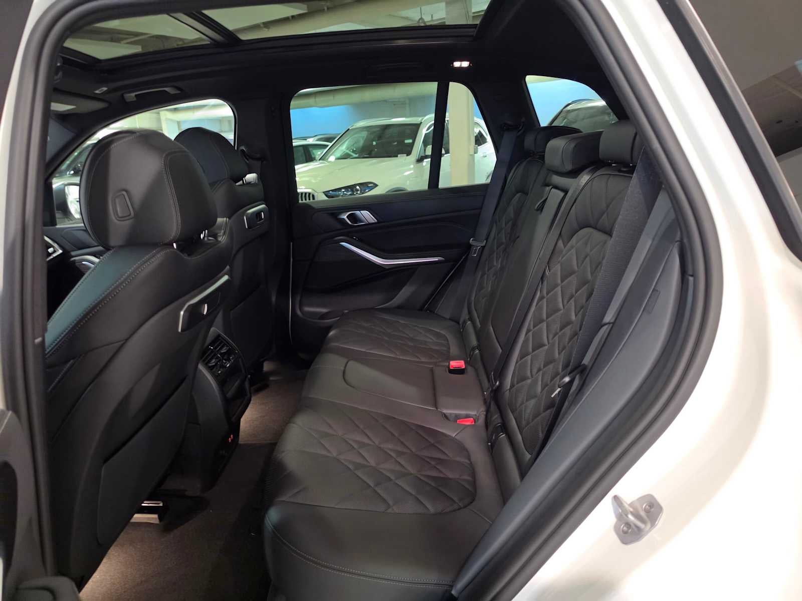 2026 BMW X5 xDrive50e xDrive50e
