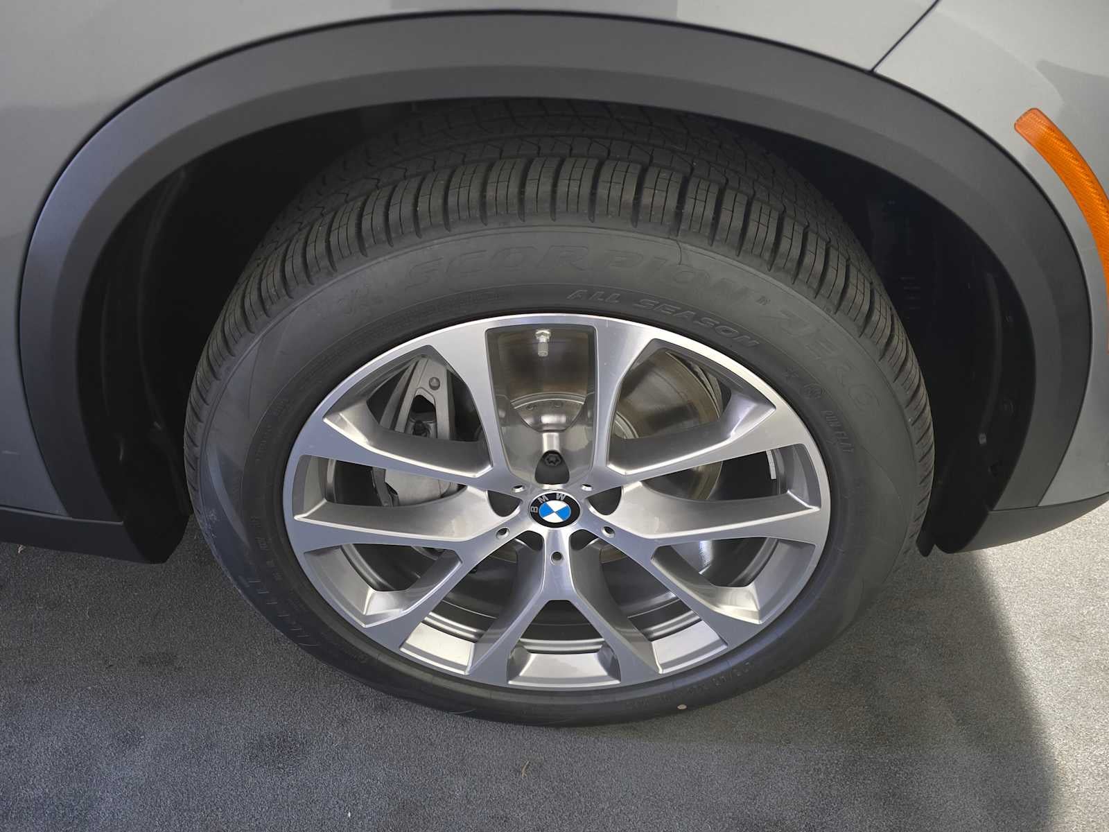 2026 BMW X5 xDrive50e xDrive50e