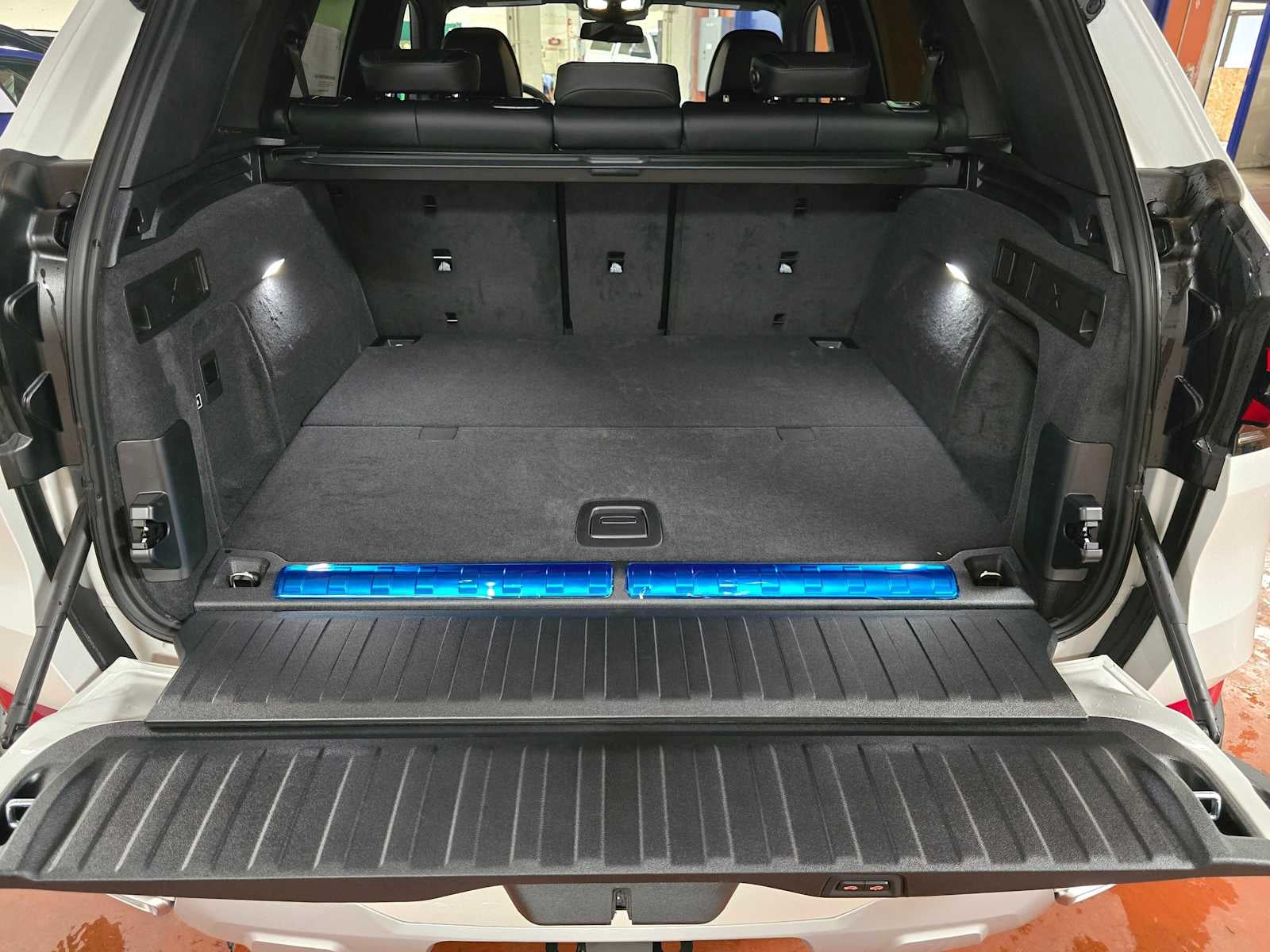 2026 BMW X5 xDrive50e xDrive50e