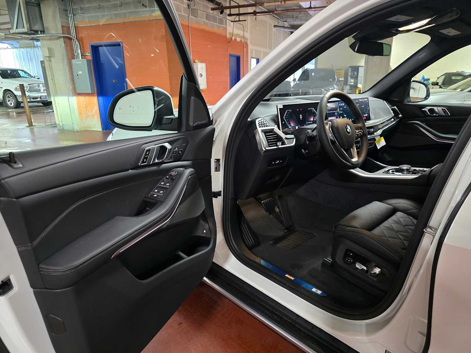 2026 BMW X5 xDrive50e xDrive50e