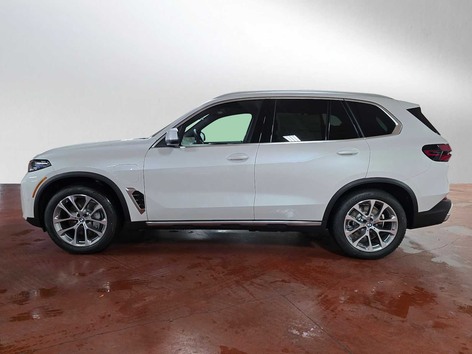 2026 BMW X5 xDrive50e xDrive50e