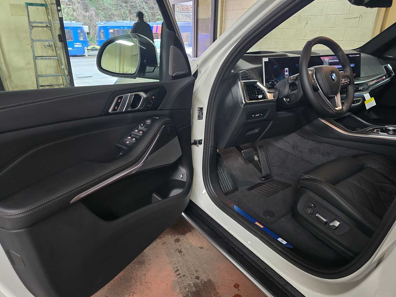 2026 BMW X5 xDrive50e xDrive50e