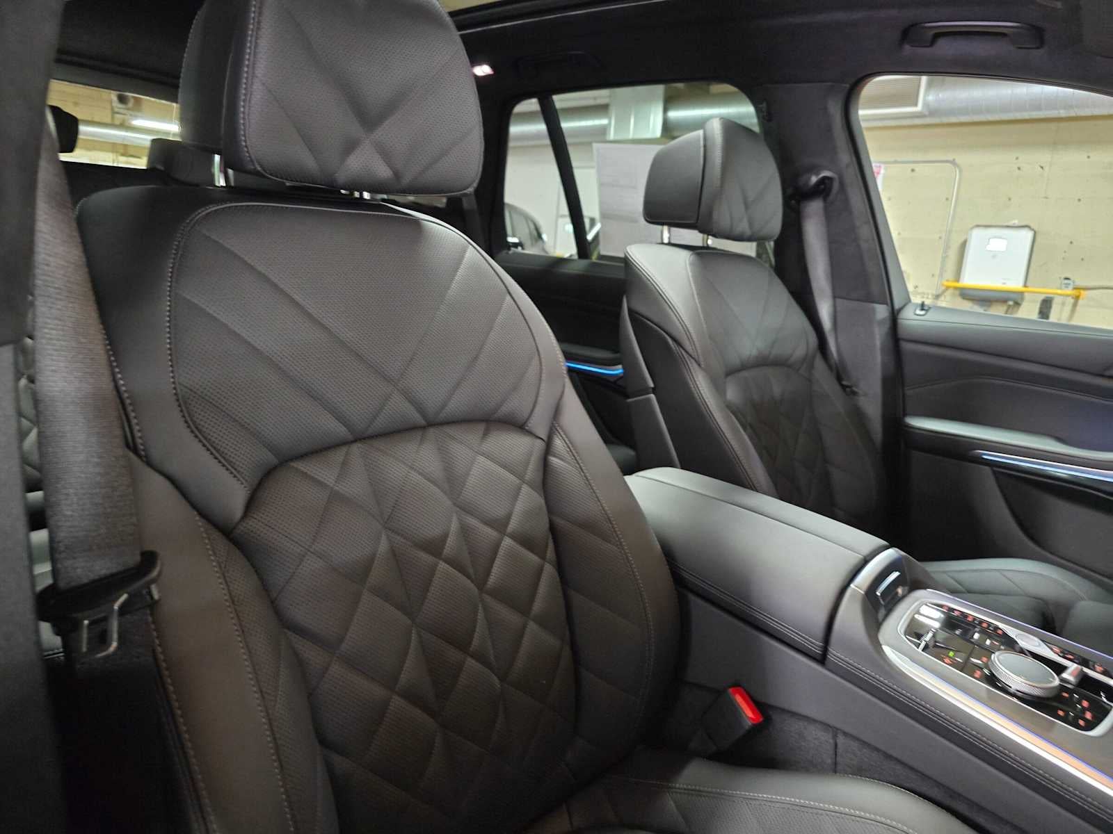 2026 BMW X5 xDrive50e xDrive50e
