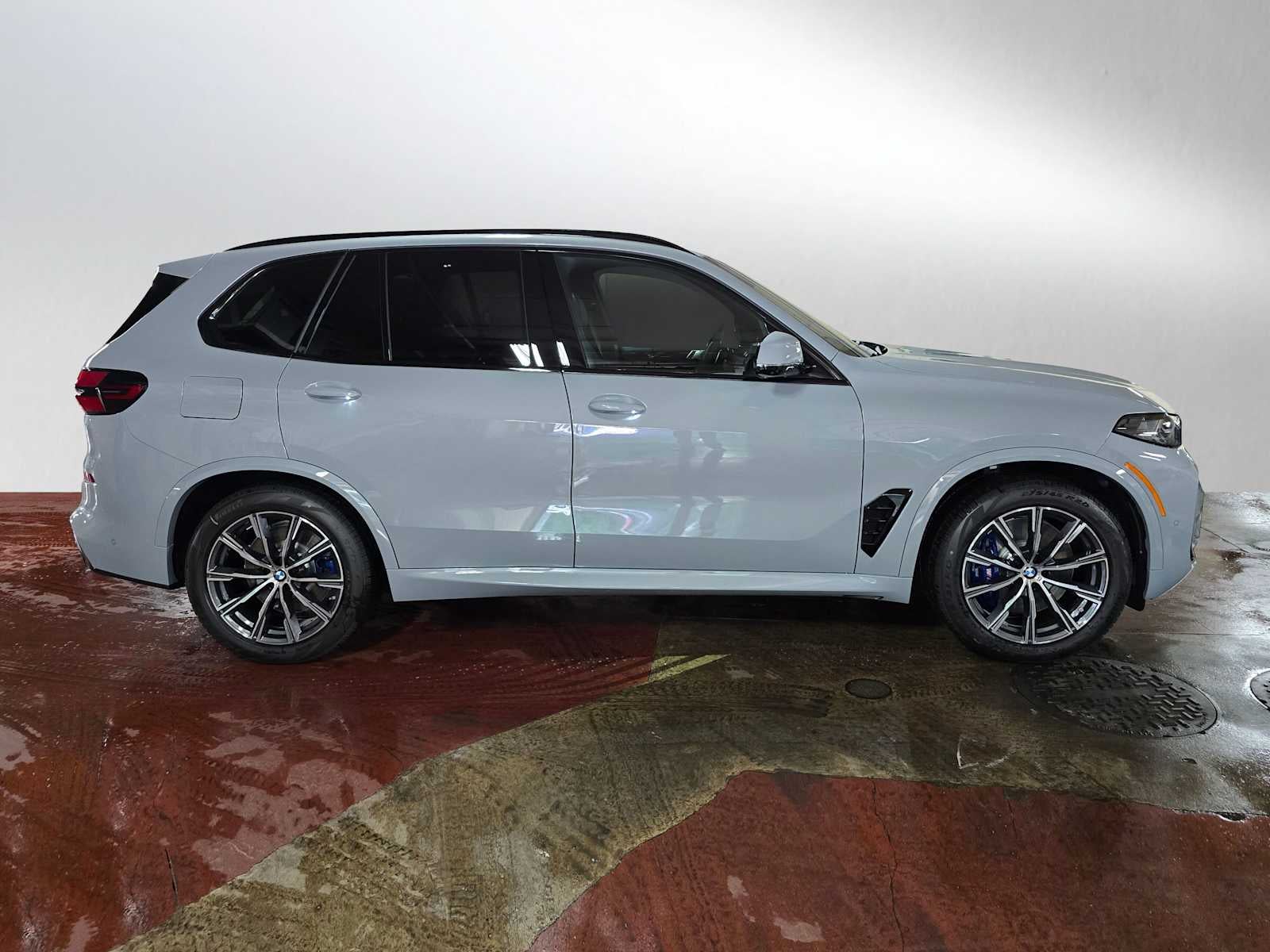 2026 BMW X5 xDrive50e xDrive50e