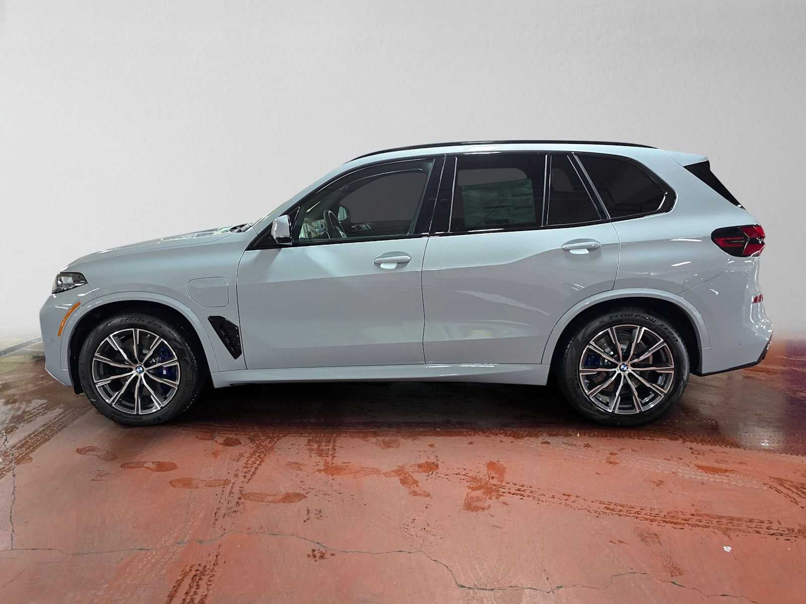 2026 BMW X5 xDrive50e xDrive50e