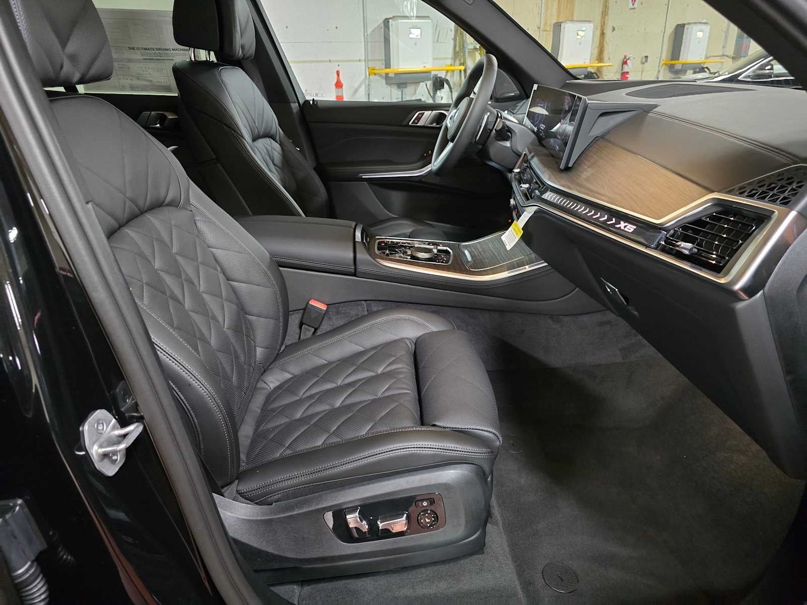 2026 BMW X5 xDrive50e xDrive50e