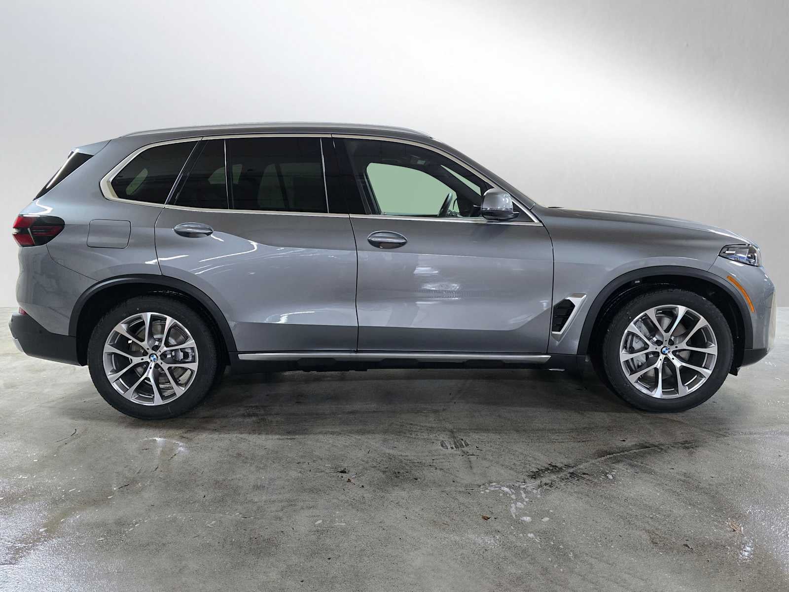 2026 BMW X5 xDrive50e xDrive50e