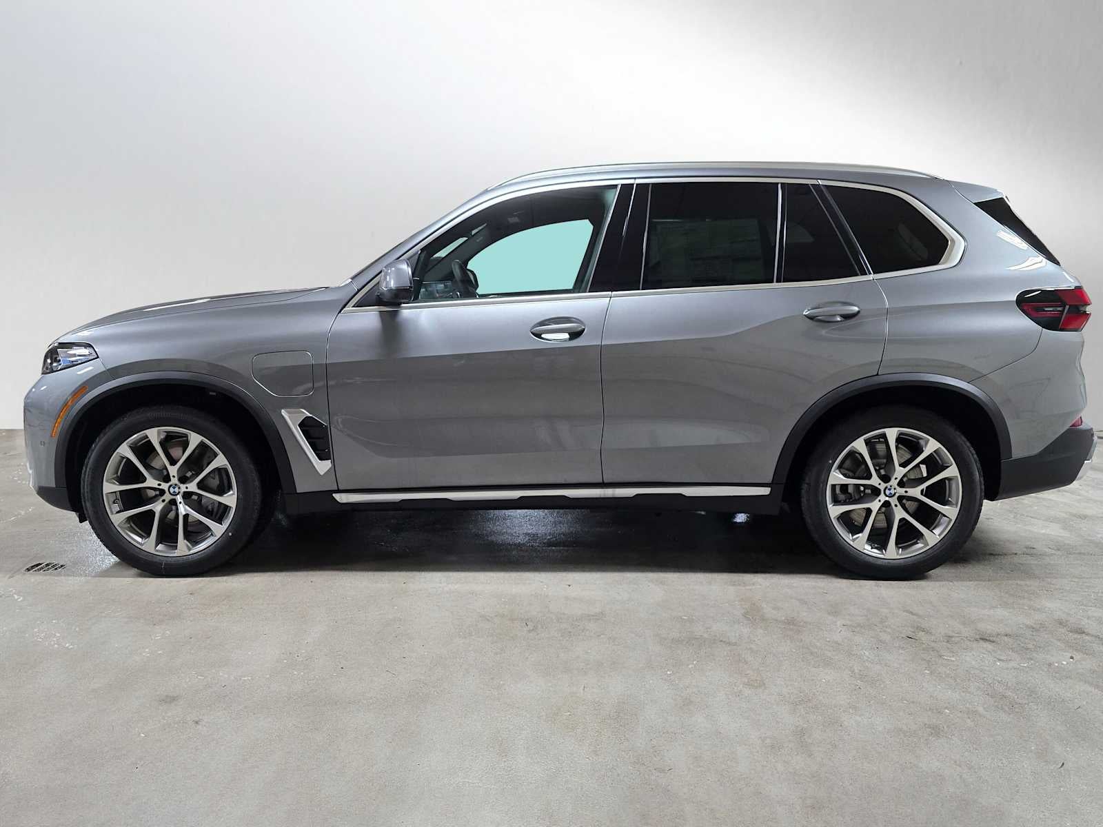 2026 BMW X5 xDrive50e xDrive50e