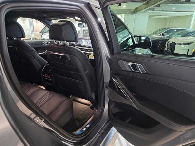 2027 BMW X6 M60i M60i