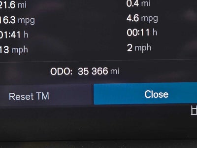 2024 Volvo S60 Plus Dark Theme