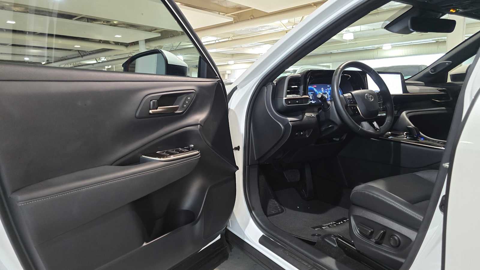 2025 Toyota Crown Limited