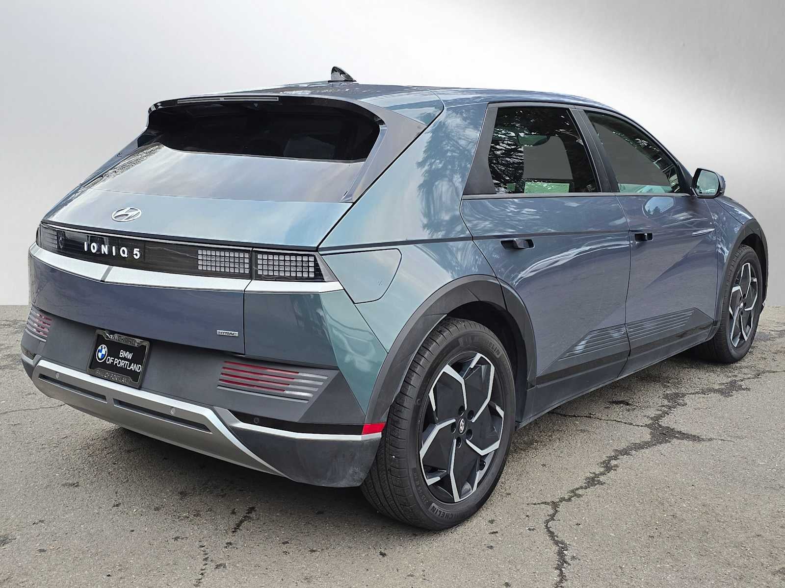 2024 Hyundai IONIQ 5 SE