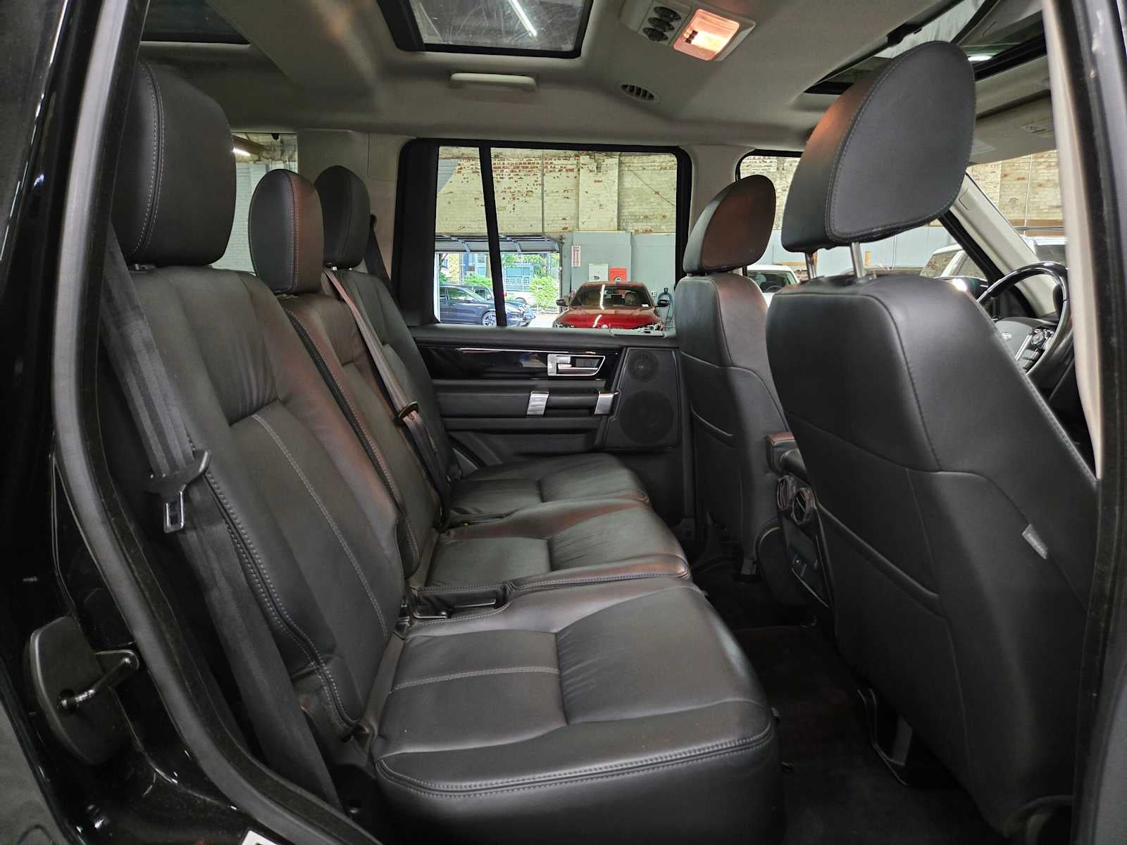 2016 Land Rover LR4 HSE LUX