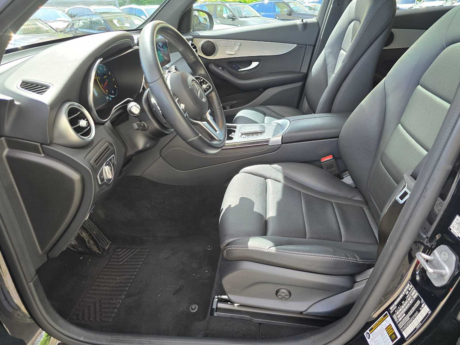 2021 Mercedes-Benz GLC 300 GLC 300