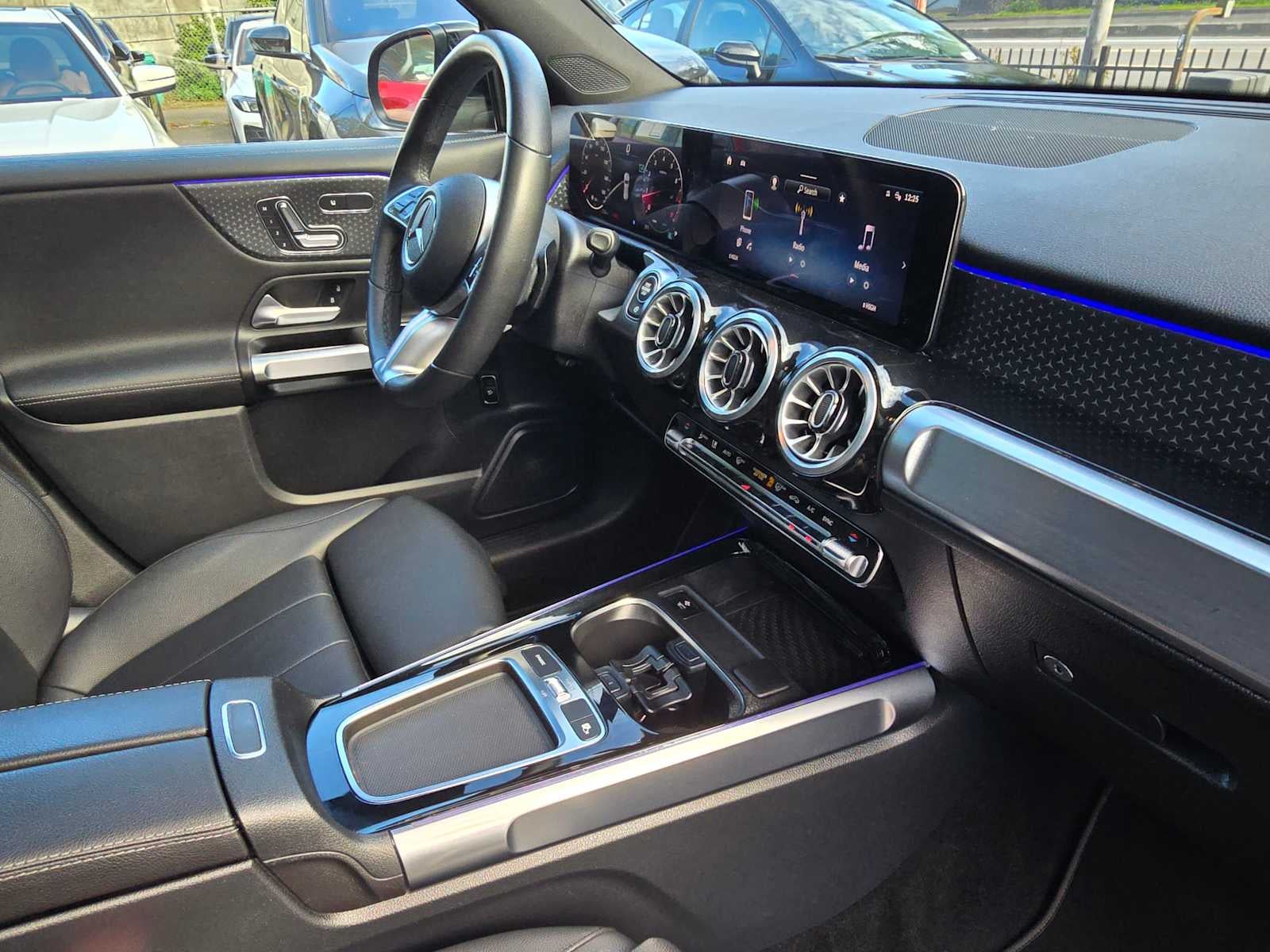 2025 Mercedes-Benz GLB 250 GLB 250