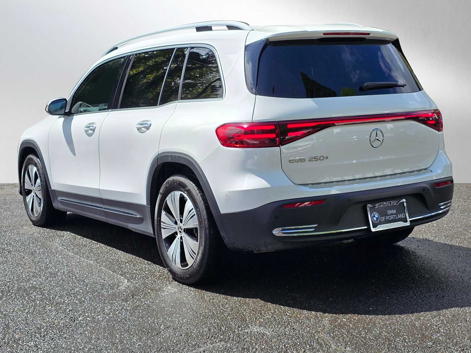 2024 Mercedes-Benz EQB 250+ EQB 250+