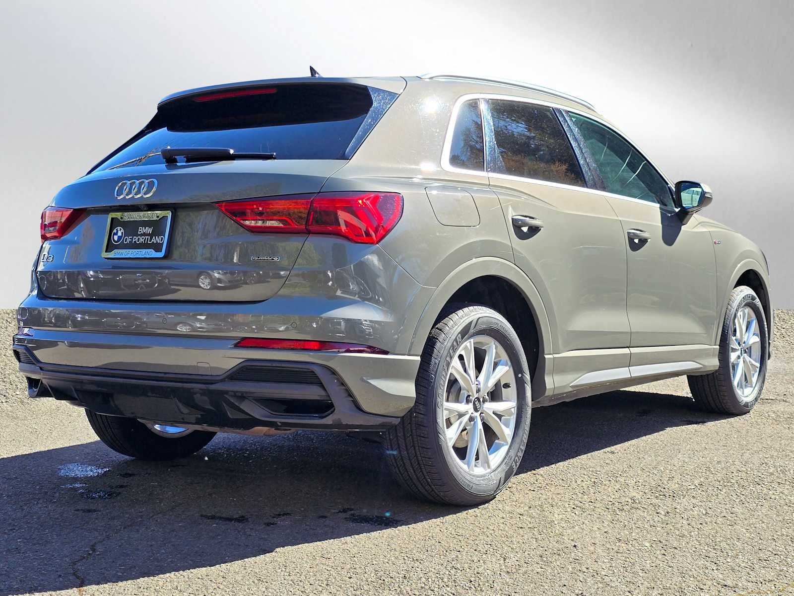 2025 Audi Q3 S line Premium