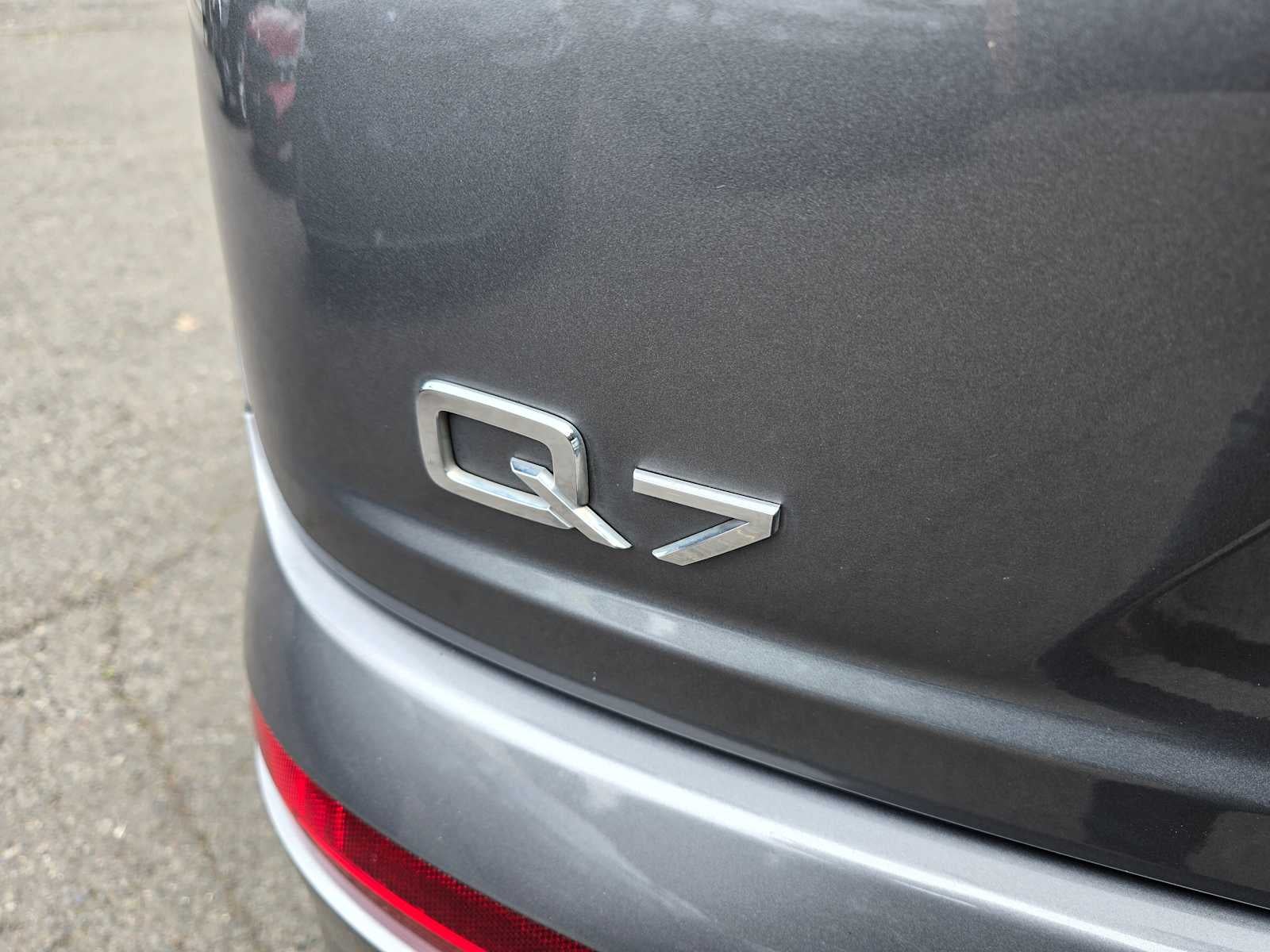 2018 Audi Q7 Premium Plus