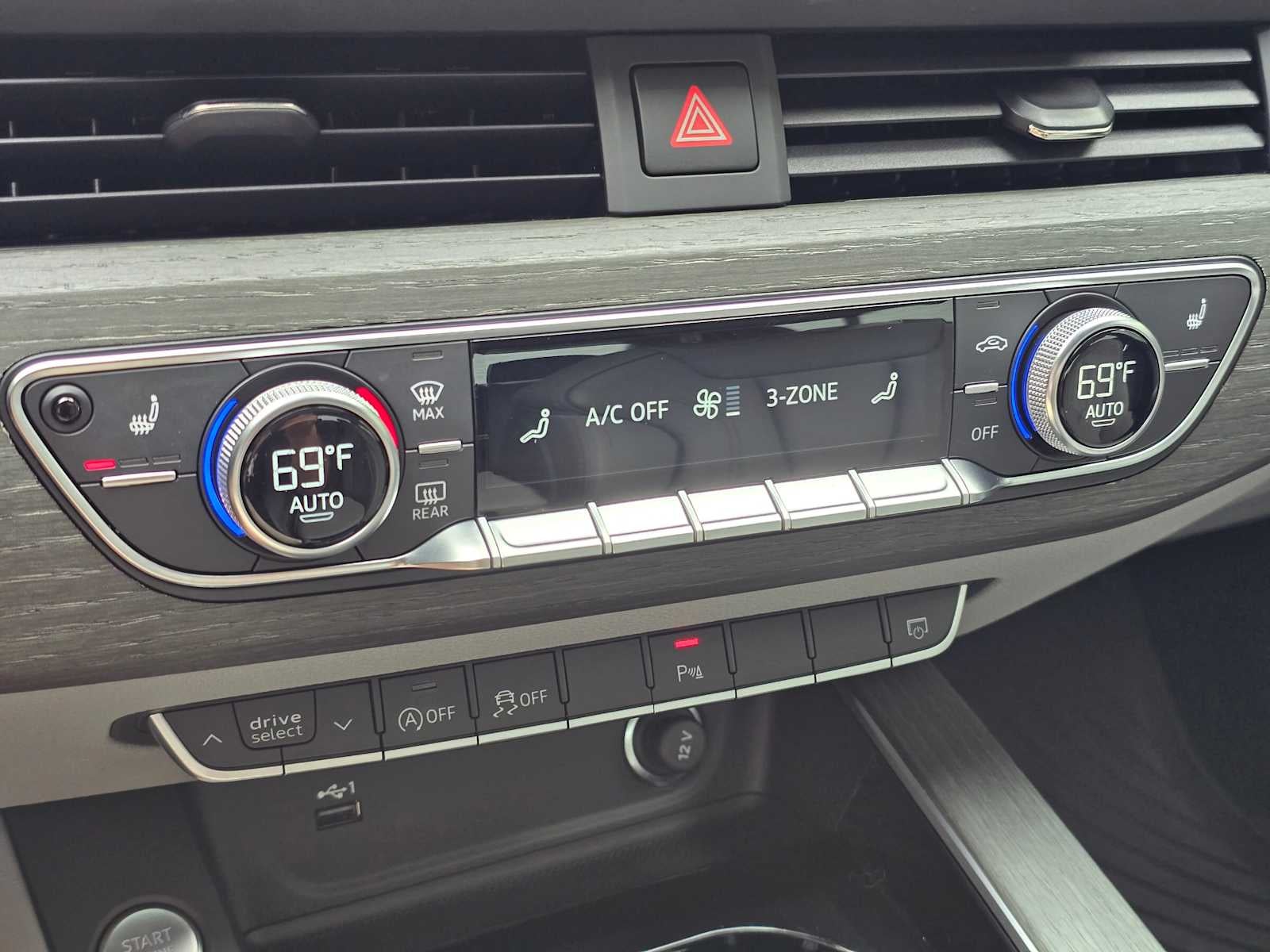 2022 Audi A4 Sedan S line Premium Plus