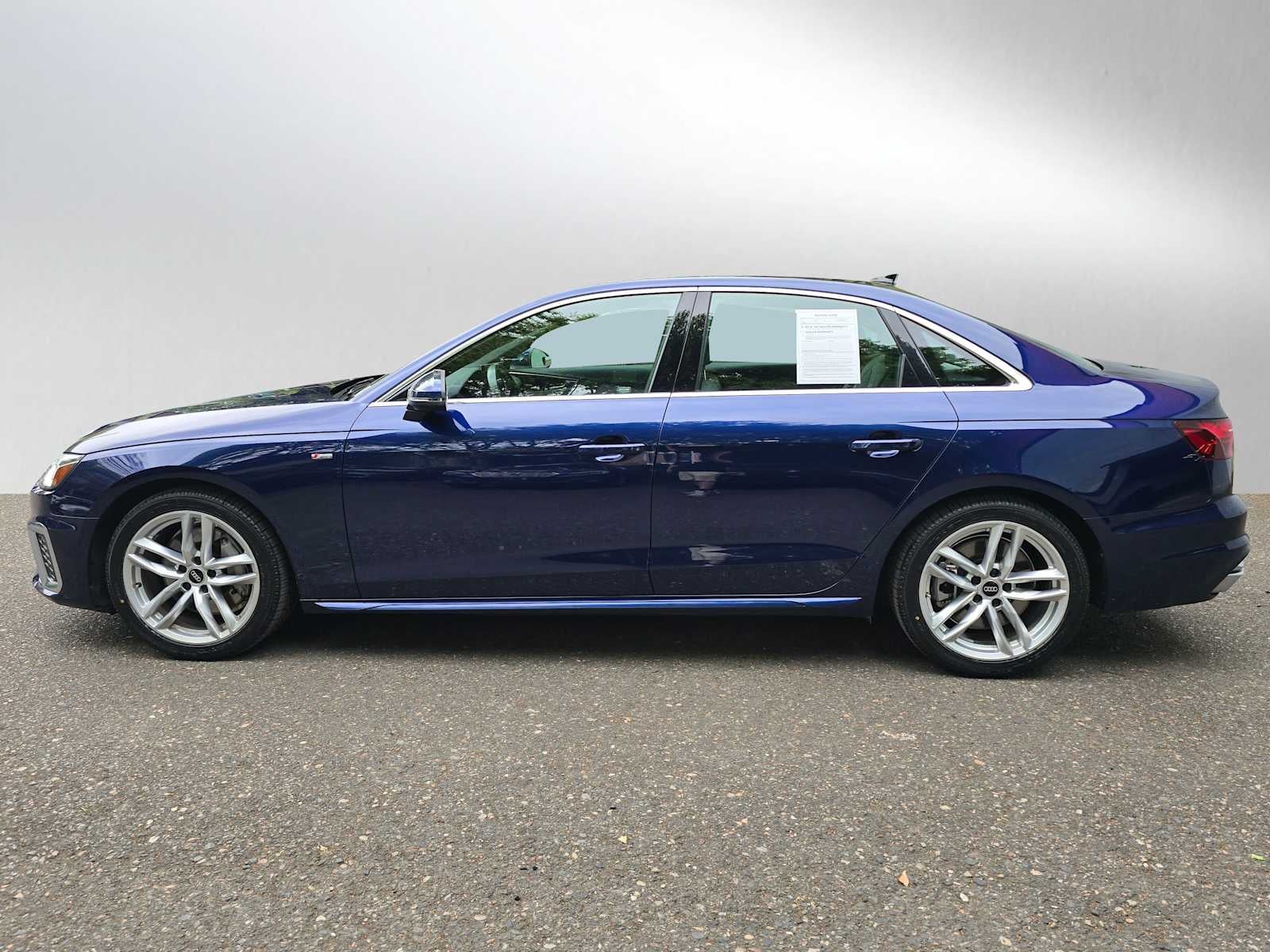 2022 Audi A4 Sedan S line Premium Plus