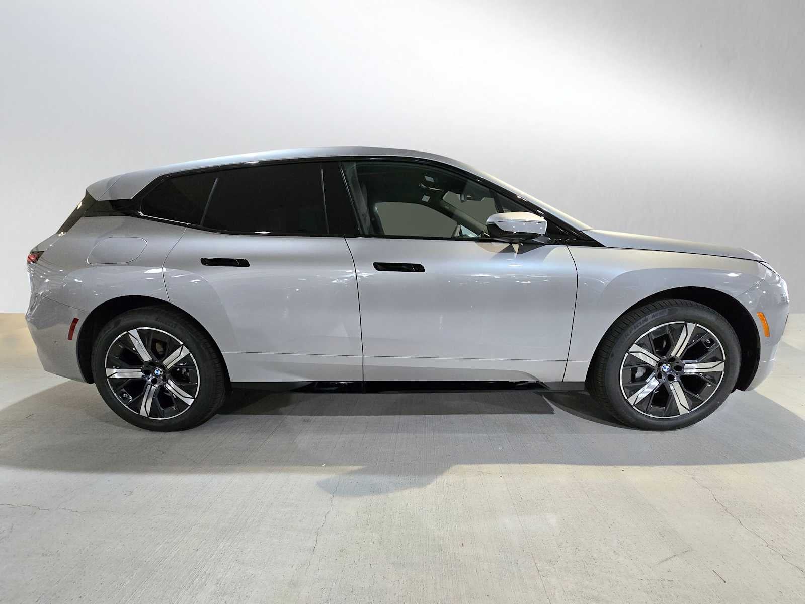 2026 BMW iX xDrive45 xDrive45