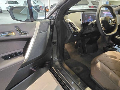 2026 BMW iX xDrive45 xDrive45