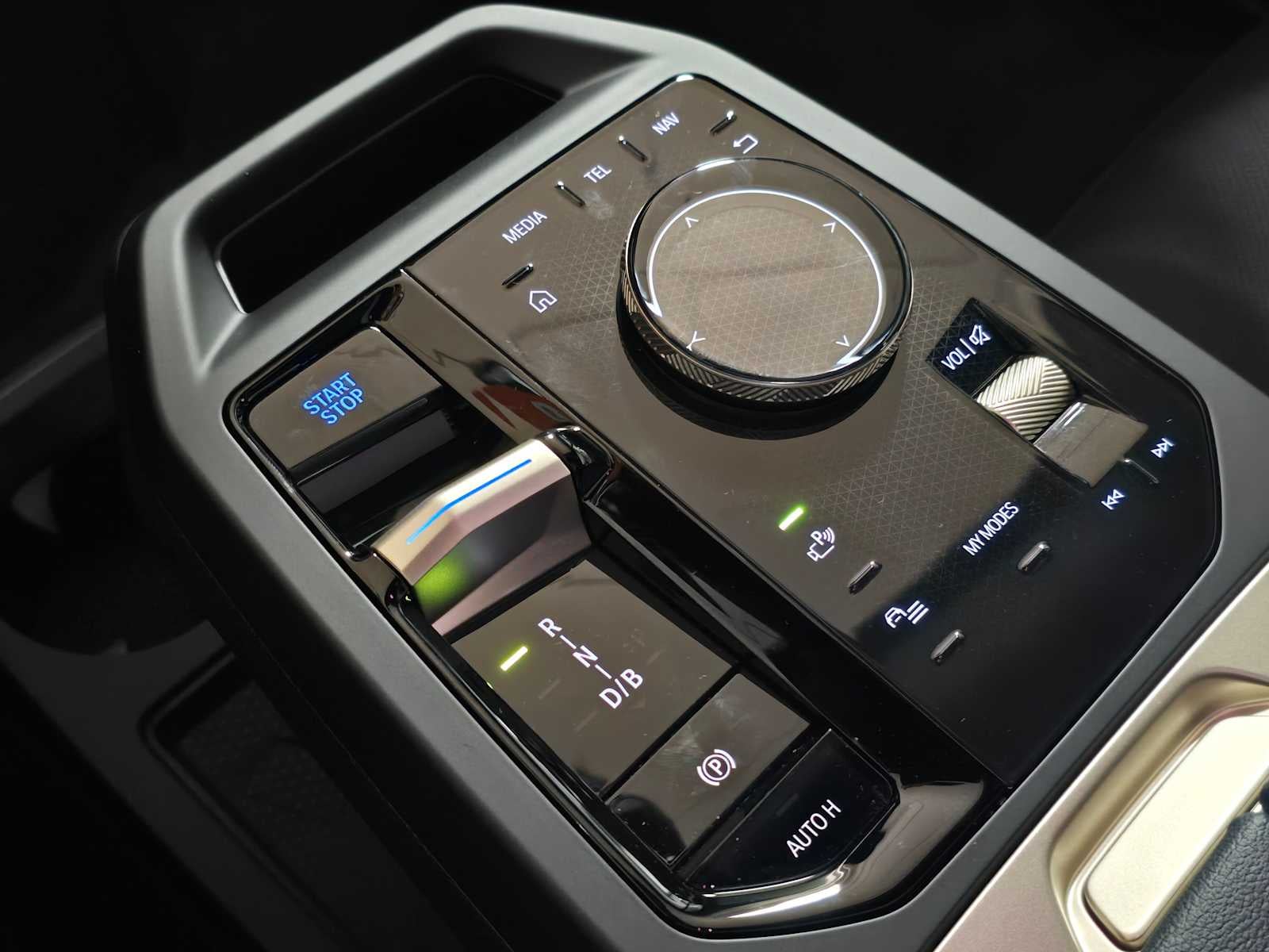 2026 BMW iX xDrive45 xDrive45