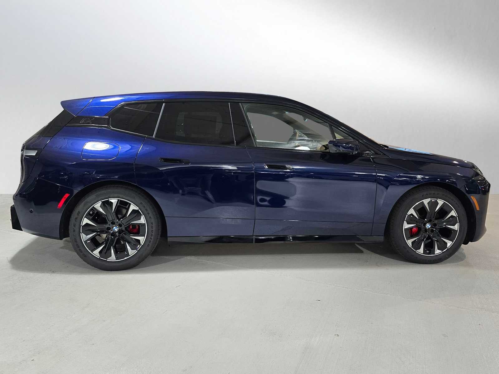 2026 BMW iX xDrive60