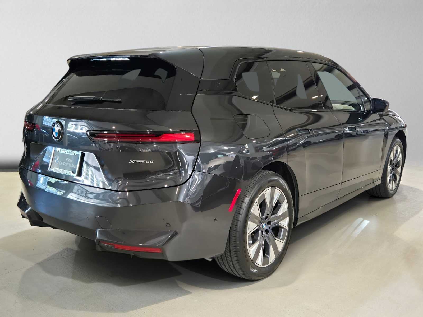 2026 BMW iX xDrive60
