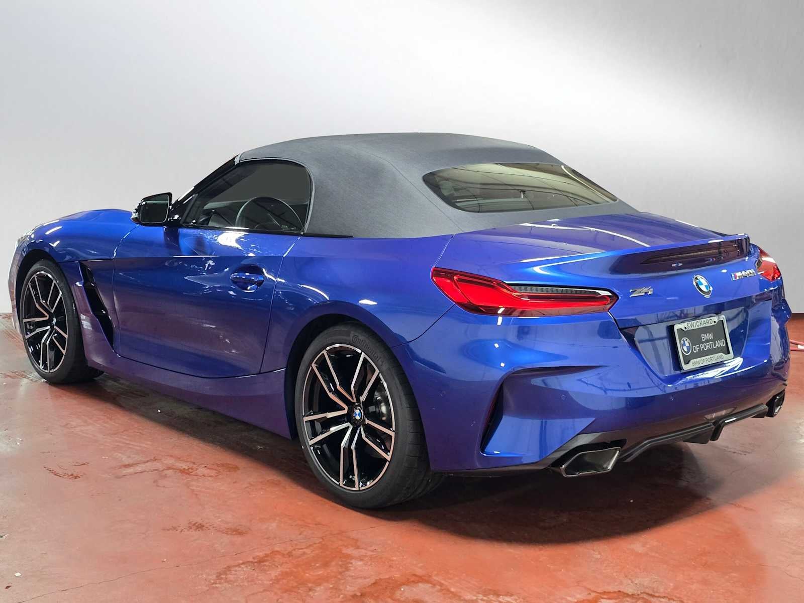 2026 BMW Z4 M40i M40i